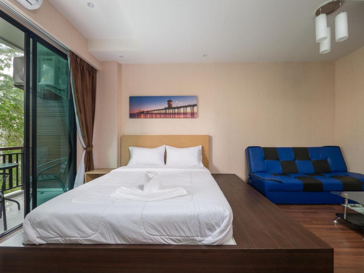 Naithon Beachfront Condotel Eksteriør billede
